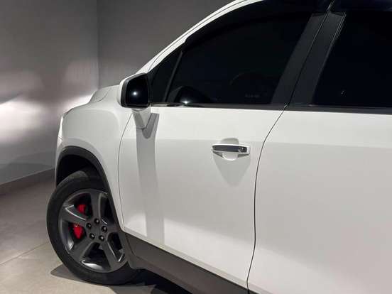 CHEVROLET-TRACKER-2014