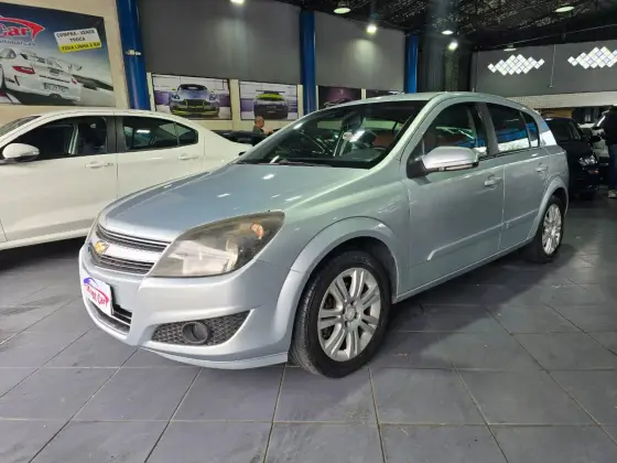 CHEVROLET VECTRA 2.0 MPFI GT HATCH 8V FLEX 4P AUTOMÁTICO