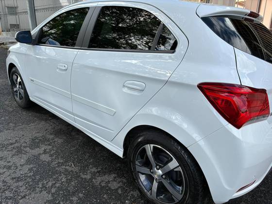 CHEVROLET ONIX 1.4 MPFI LTZ 8V FLEX 4P AUTOMÁTICO