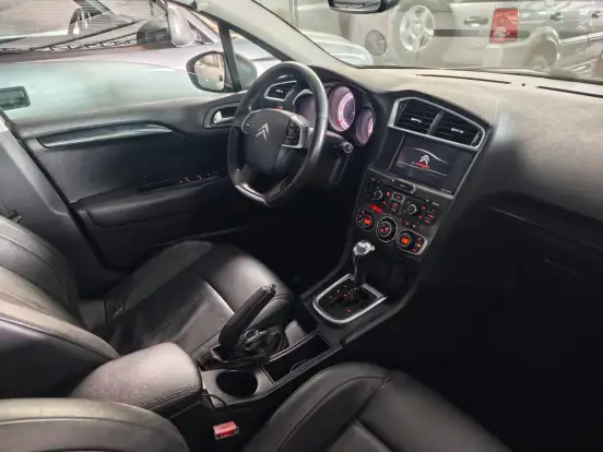 CITROËN-C4 LOUNGE-1.6 EXCLUSIVE 16V TURBO GASOLINA 4P AUTOMÁTICO CITROËN-C4 LOUNGE-2013