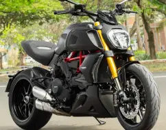 DUCATI DIAVEL 1260 S DUCATI DIAVEL 1260 S