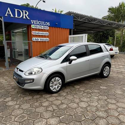 FIAT PUNTO 1.6 ESSENCE 16V FLEX 4P MANUAL