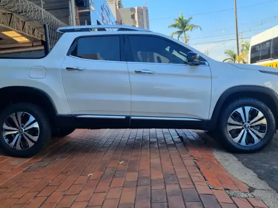 FIAT-TORO-1.3 TURBO 270 FLEX VOLCANO AT6 FIAT-TORO-2023