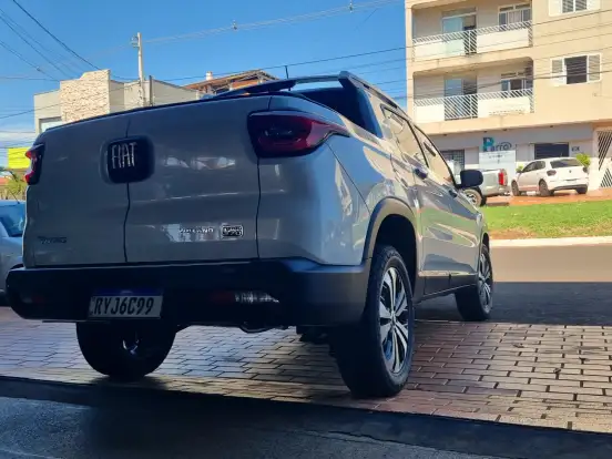 FIAT-TORO-1.3 TURBO 270 FLEX VOLCANO AT6 FIAT-TORO-2023