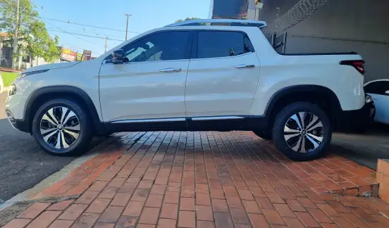 FIAT-TORO-2023