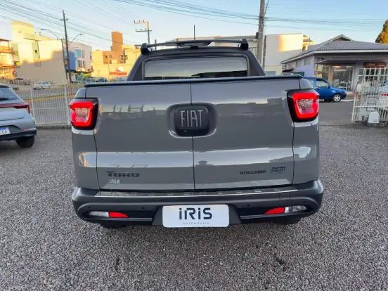 FIAT-TORO-1.3 TURBO 270 FLEX VOLCANO AT6 FIAT-TORO-2023