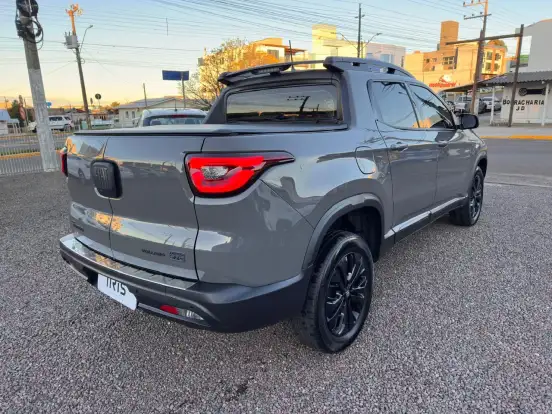 FIAT-TORO-1.3 TURBO 270 FLEX VOLCANO AT6 FIAT-TORO-2023