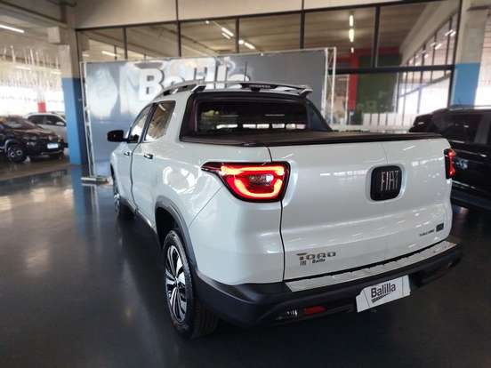 FIAT-TORO-1.3 TURBO 270 FLEX VOLCANO AT6 FIAT-TORO-2025