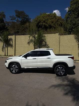 FIAT TORO 2.0 16V TURBO DIESEL VOLCANO 4WD AT9