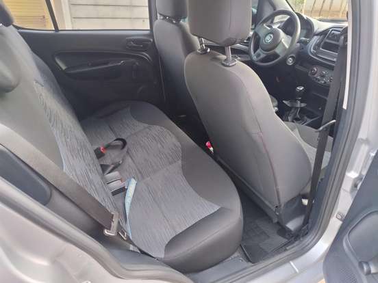 FIAT-UNO-1.0 FIRE FLEX ATTRACTIVE MANUAL FIAT-UNO-2018