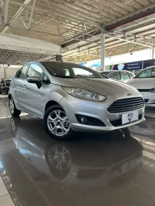 FORD FIESTA 1.5 SE HATCH 16V FLEX 4P MANUAL
