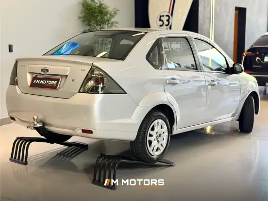 FORD-FIESTA-2012