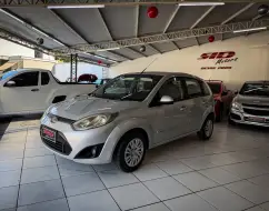 FORD FIESTA 1.6 ROCAM HATCH 8V FLEX 4P MANUAL FORD FIESTA 1.6 ROCAM HATCH 8V FLEX 4P MANUAL