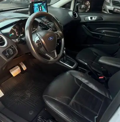 FORD-FIESTA-2015