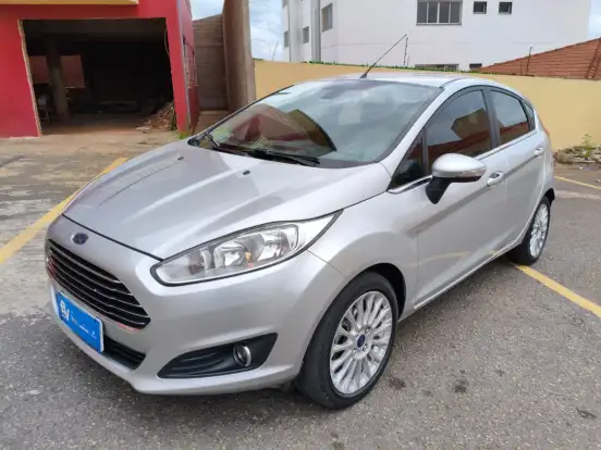 FORD-FIESTA-1.6 TITANIUM HATCH 16V FLEX 4P POWERSHIFT FORD-FIESTA-2016