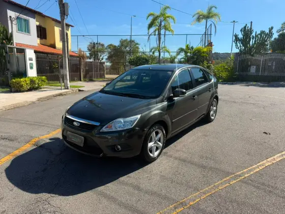 FORD FOCUS 1.6 GL 16V FLEX 4P MANUAL