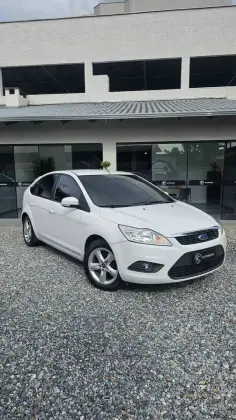 FORD FOCUS 2.0 GLX 16V FLEX 4P MANUAL