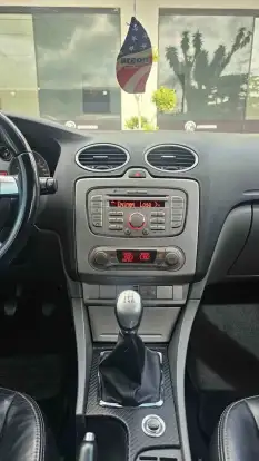 FORD-FOCUS-2011