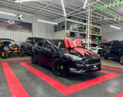 FORD FOCUS 2.0 SE PLUS 16V FLEX 4P POWERSHIFT FORD FOCUS 2.0 SE PLUS 16V FLEX 4P POWERSHIFT