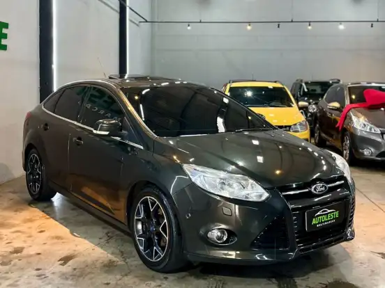 FORD-FOCUS-2.0 TITANIUM PLUS SEDAN 16V FLEX 4P POWERSHIFT FORD-FOCUS-2013
