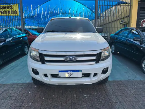 FORD RANGER 2.5 XLT 4X2 CD 16V FLEX 4P MANUAL