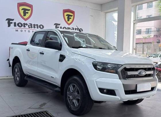 FORD RANGER 2.2 XLS 4X4 CD 16V DIESEL 4P AUTOMÁTICO