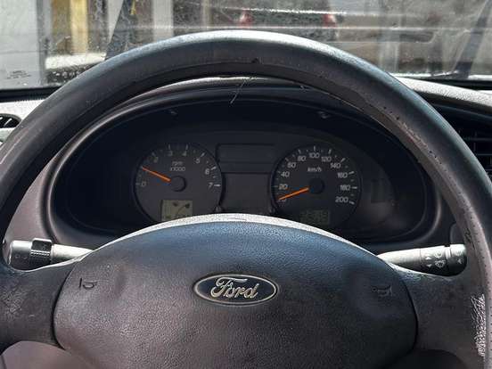 FORD-COURIER-1.6 MPI L 8V FLEX 2P MANUAL FORD-COURIER-2009
