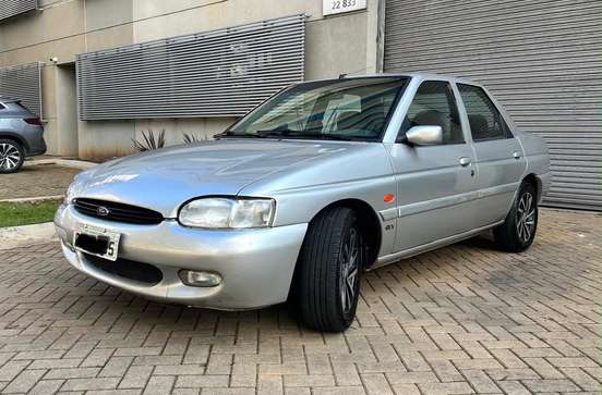 FORD-ESCORT-1997