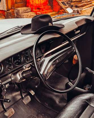 FORD-F-1000-1984