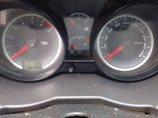 FORD-FIESTA-1.0 ROCAM S SEDAN 8V FLEX 4P MANUAL FORD-FIESTA-2014