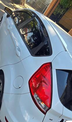 FORD FIESTA 1.6 SE HATCH 16V FLEX 4P MANUAL