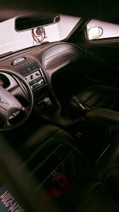 FORD-MUSTANG-1995