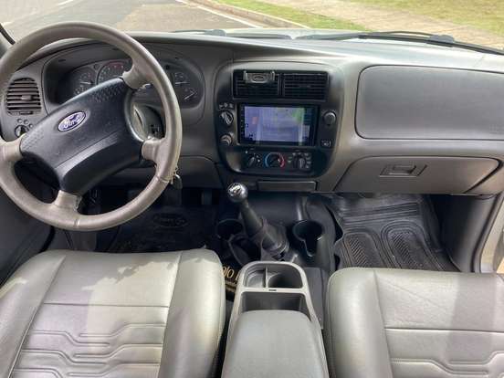 FORD-RANGER-2004