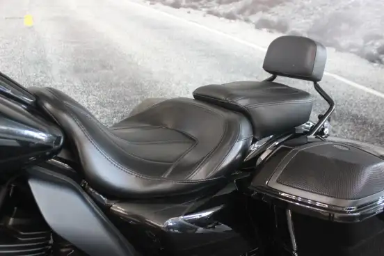 HARLEY-DAVIDSON-CVO STREET GLIDE HARLEY-DAVIDSON-CVO STREET GLIDE-2017