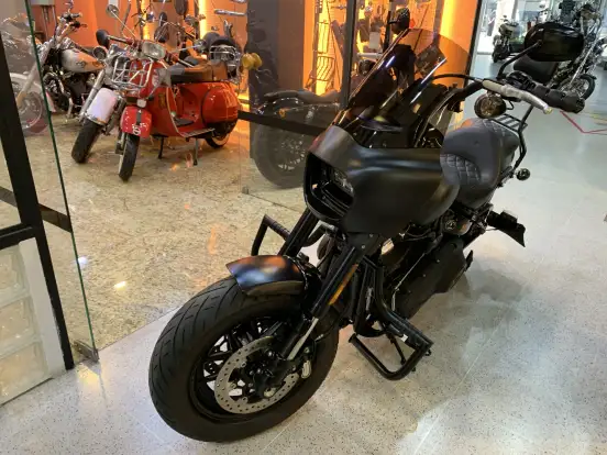 HARLEY-DAVIDSON-SOFTAIL FAT BOB 107-2018