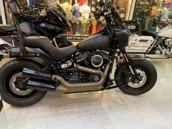 HARLEY-DAVIDSON-SOFTAIL FAT BOB 107-2018