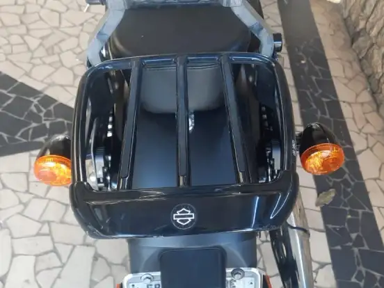 HARLEY-DAVIDSON-SPORTSTER IRON 883 HARLEY-DAVIDSON-SPORTSTER IRON 883-2010
