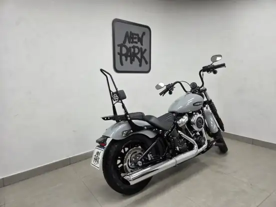 HARLEY-DAVIDSON-STREET BOB HARLEY-DAVIDSON-STREET BOB-2025