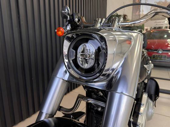 HARLEY-DAVIDSON FAT BOY SCREAMIN EAGLE 