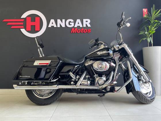 HARLEY-DAVIDSON ROAD KING CLASSIC 