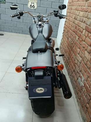 HARLEY-DAVIDSON-SOFTAIL BREAKOUT-2016