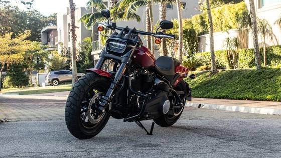 HARLEY-DAVIDSON SOFTAIL FAT BOB 114 