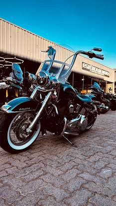 HARLEY-DAVIDSON-SOFTAIL HERITAGE CLASSIC-2015