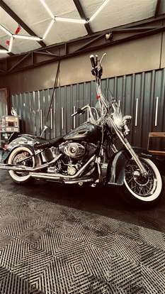 HARLEY-DAVIDSON-SOFTAIL HERITAGE CLASSIC-2015