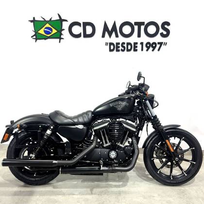 HARLEY-DAVIDSON SPORTSTER IRON 883 