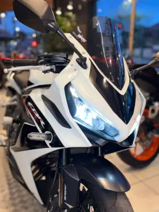 HONDA-CBR 650R ABS-2024
