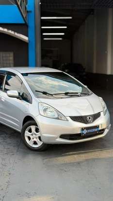 HONDA-FIT-2009