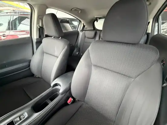 HONDA-HR-V-1.8 16V FLEX LX 4P AUTOMÁTICO HONDA-HR-V-2016