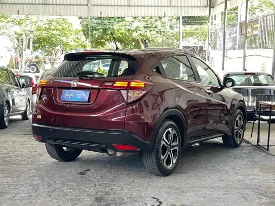 HONDA-HR-V-1.8 16V FLEX TOURING 4P AUTOMÁTICO HONDA-HR-V-2018