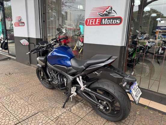 HONDA-CB 650R E-CLUTCH-2025
